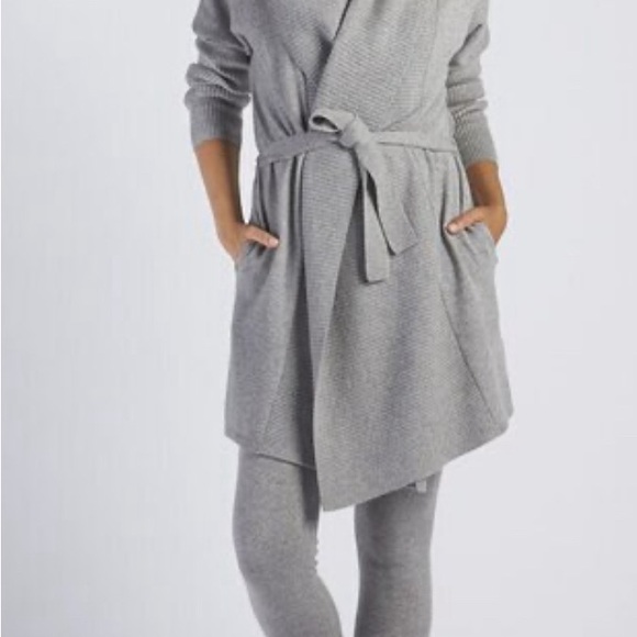 EUC Ugg Cheyenne Cashmere Robe - Picture 2 of 10